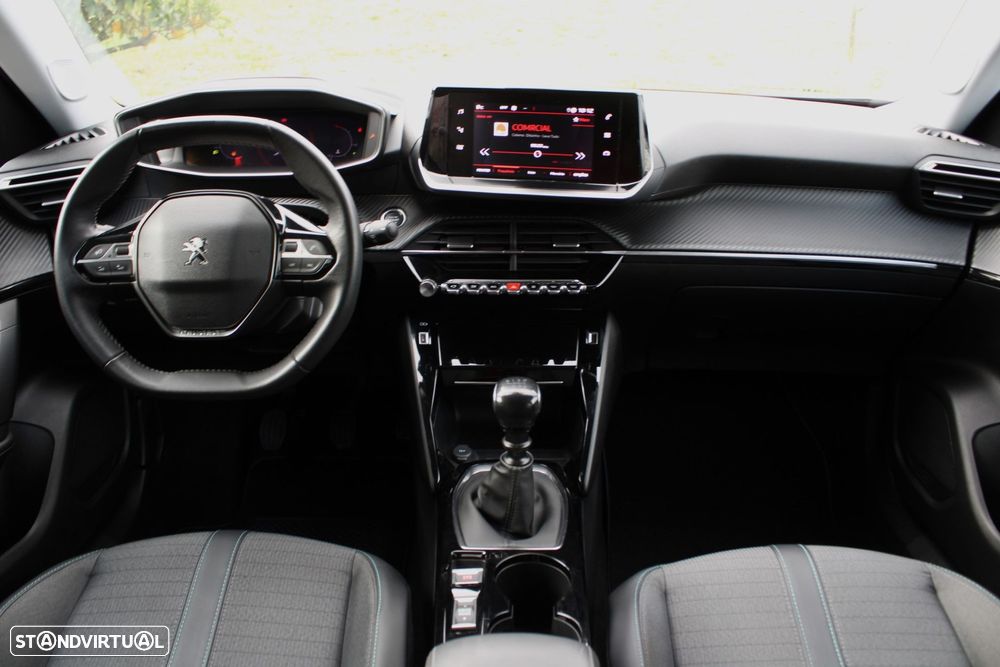 Peugeot 2008 1.2 PureTech Allure - 2