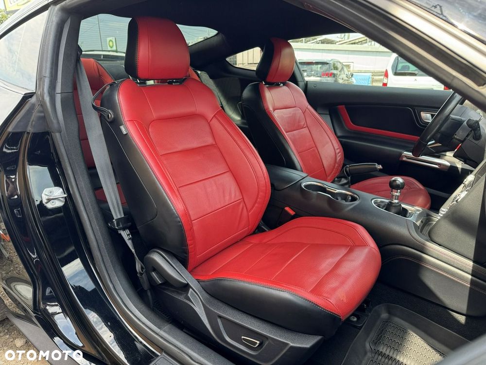 Ford Mustang - 20