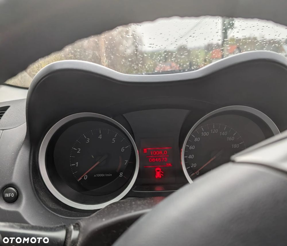 Mitsubishi Lancer 1.6 Invite - 12