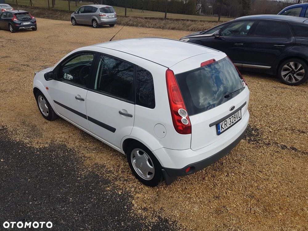 Ford Fiesta 1.25 Ambiente - 9