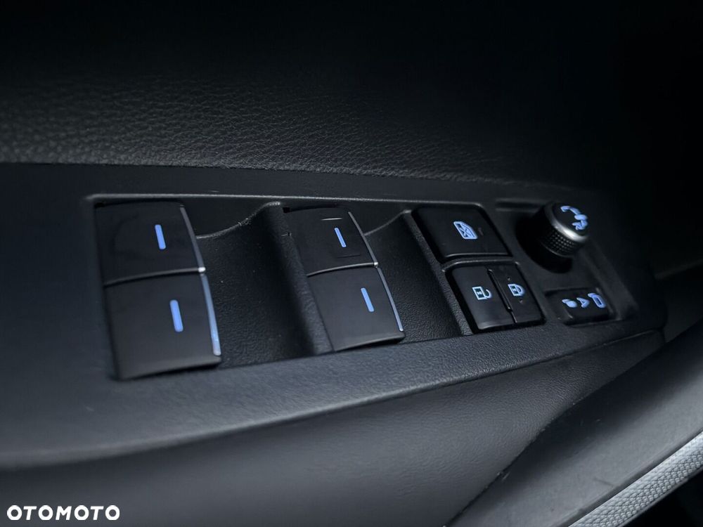 Toyota Corolla 1.8 Hybrid Comfort - 22