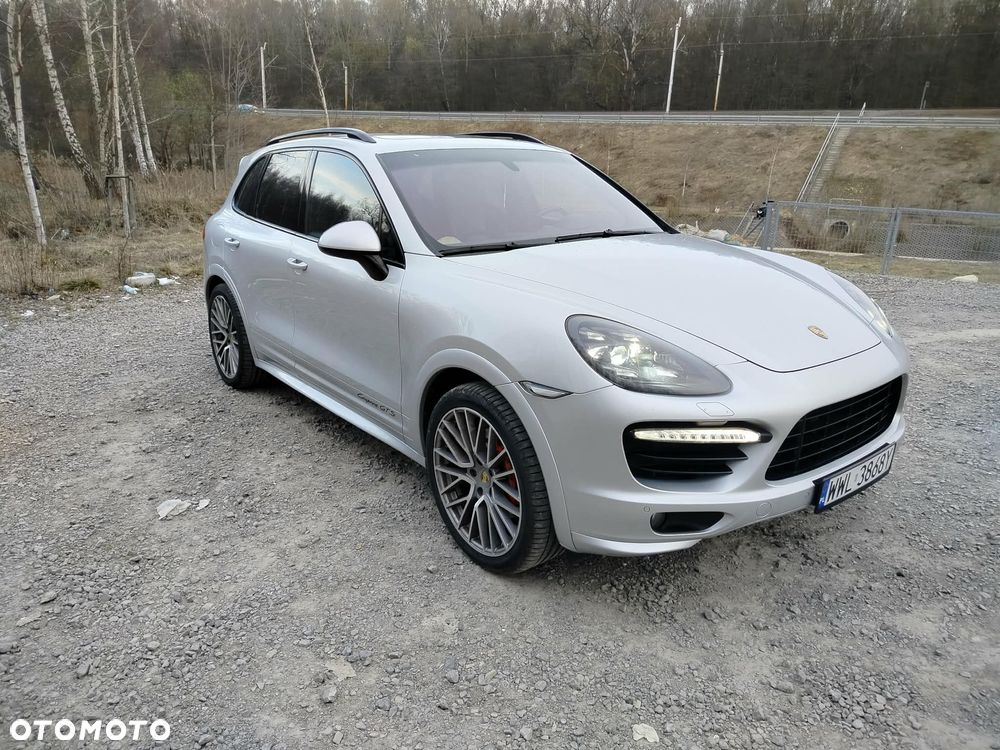 Porsche Cayenne - 9