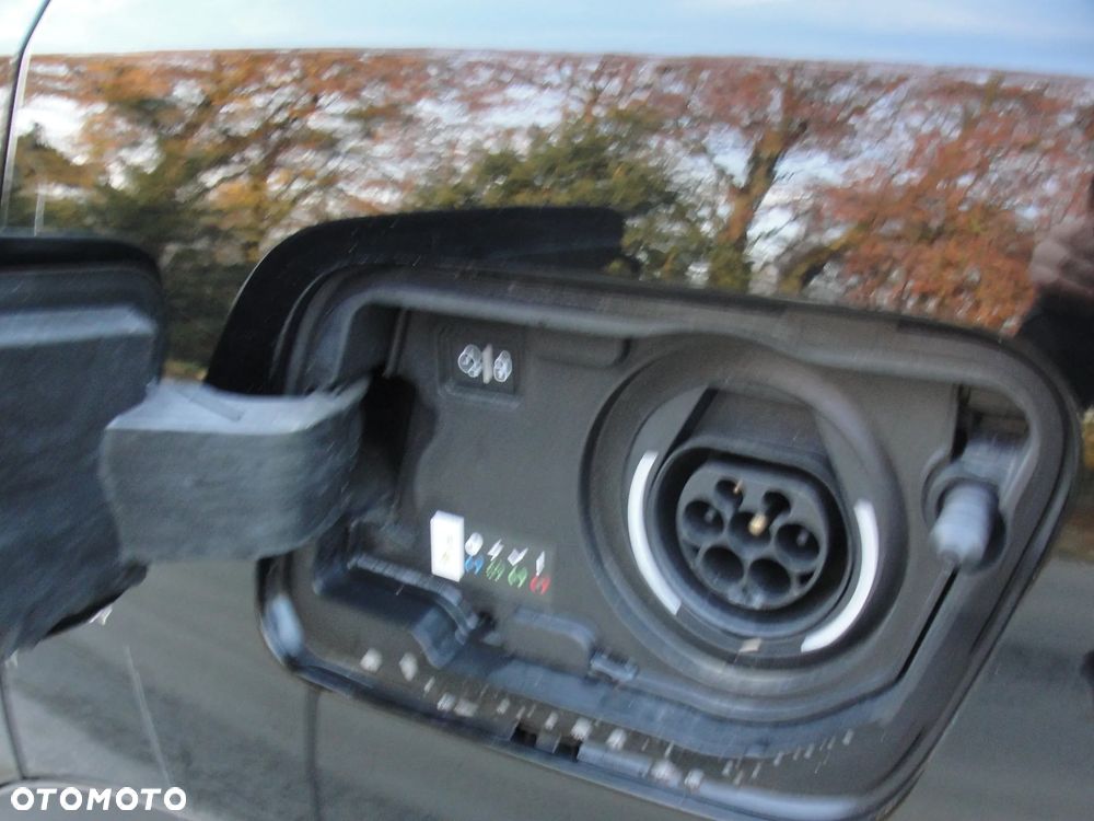 Peugeot 3008 Hybrid 225 e-EAT8 Allure - 19