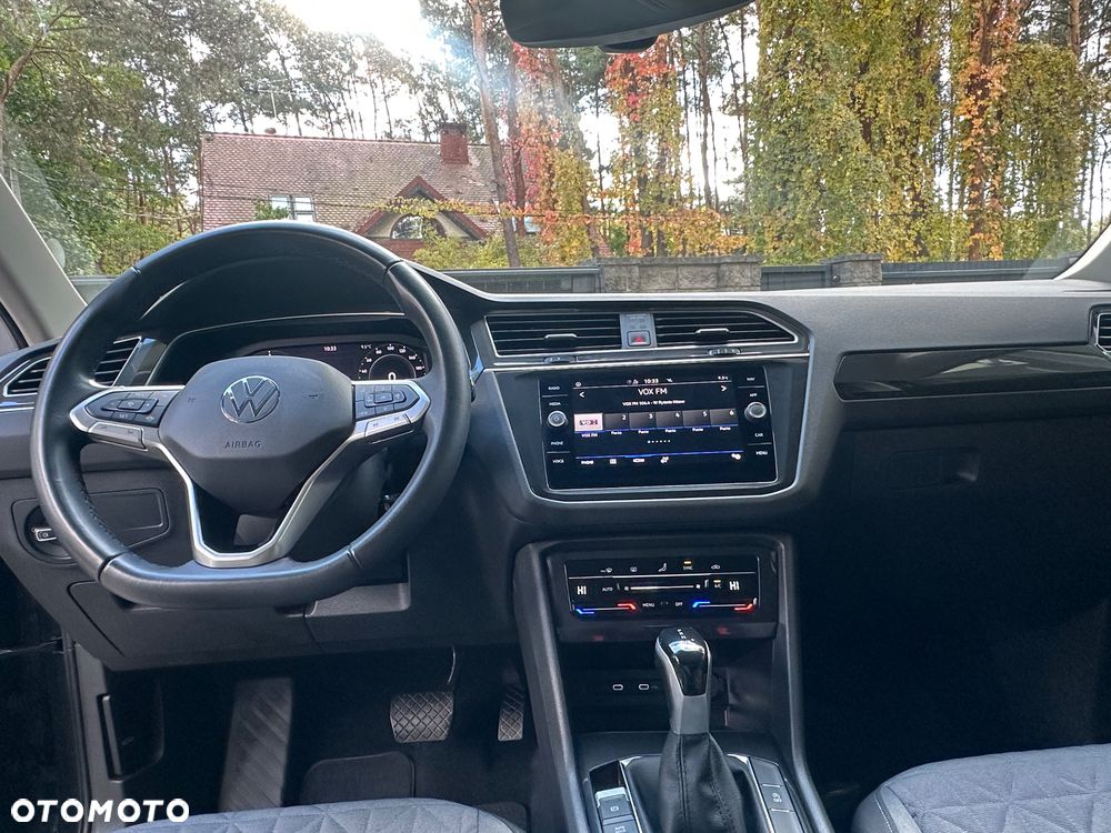 Volkswagen Tiguan ver-2-0-tdi-elegance-dsg - 23