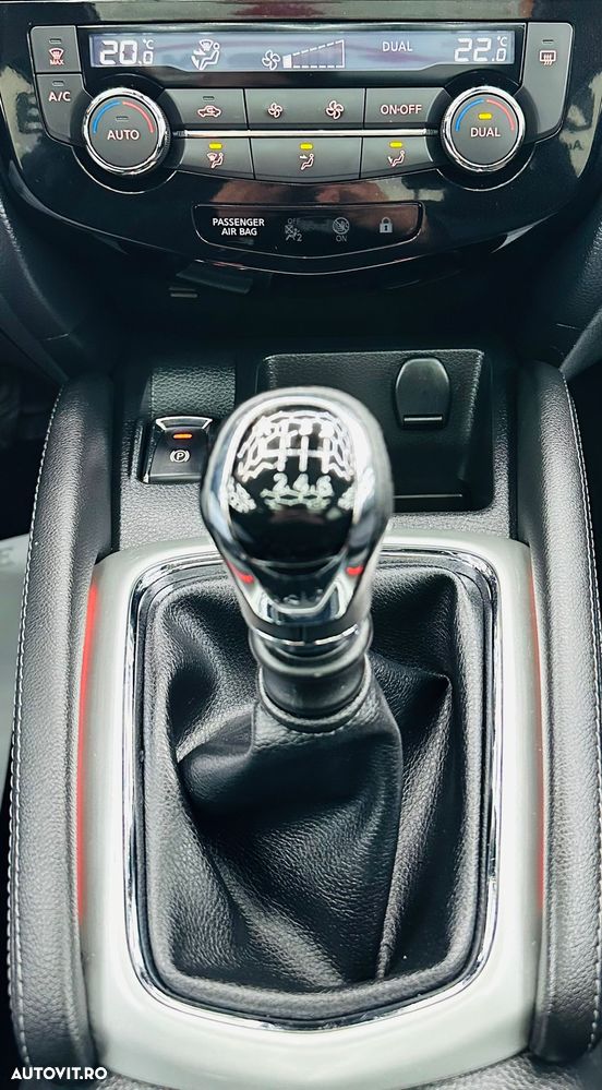 Nissan Qashqai 1.5 DCI TEKNA - 24