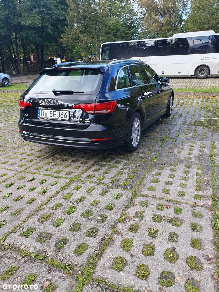 Audi A4 - 4