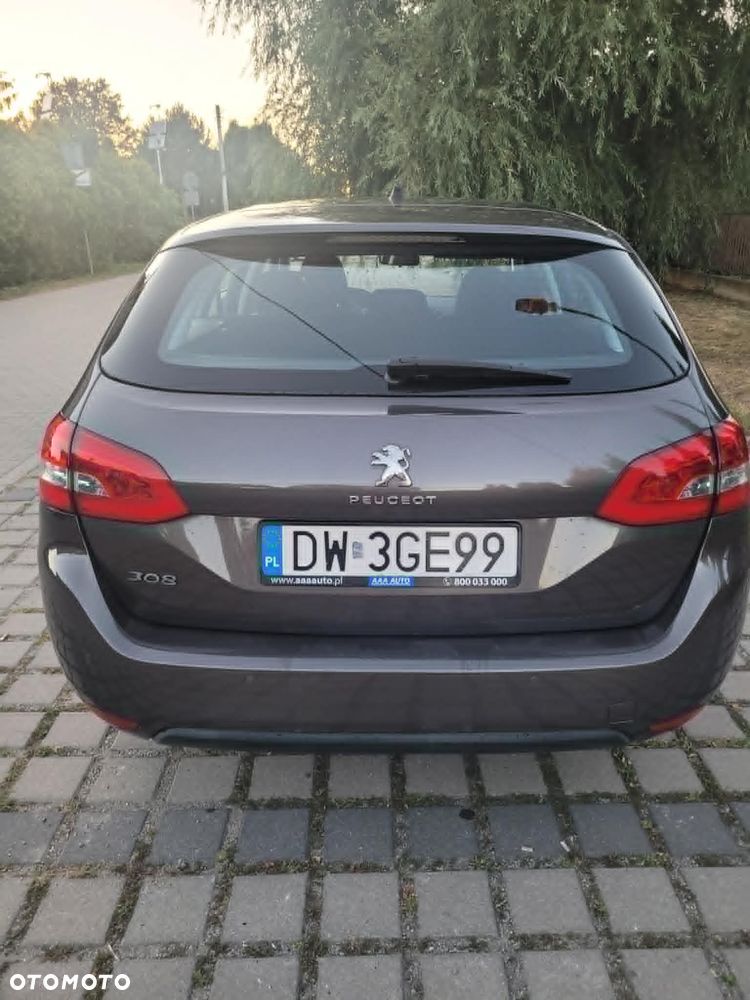 Peugeot 308 1.6 e-HDi Allure S&S - 4
