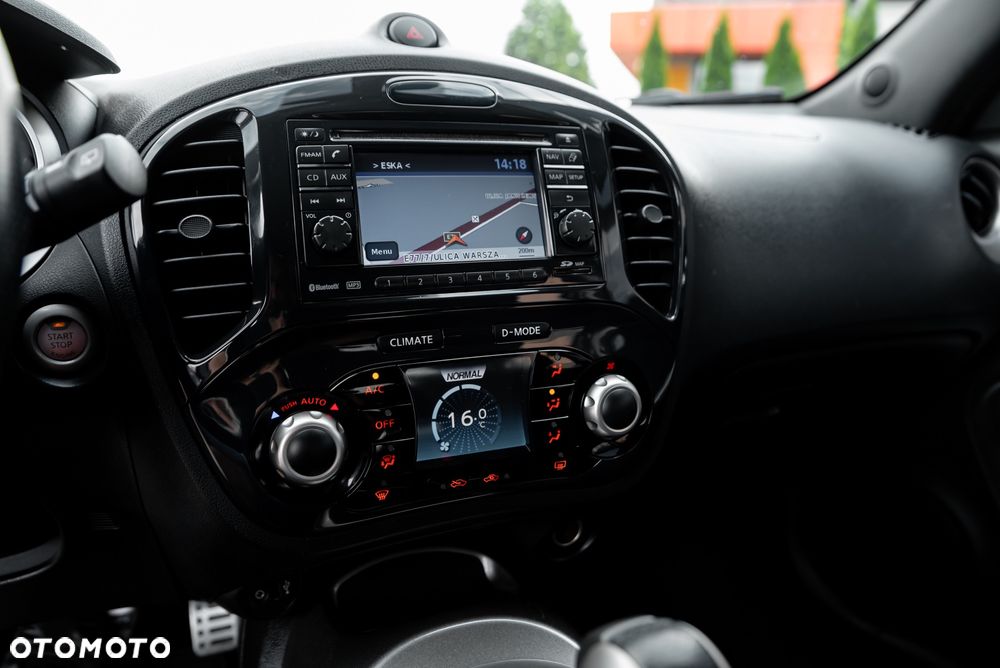 Nissan Juke 1.6 T Tekna 4x4 - 29