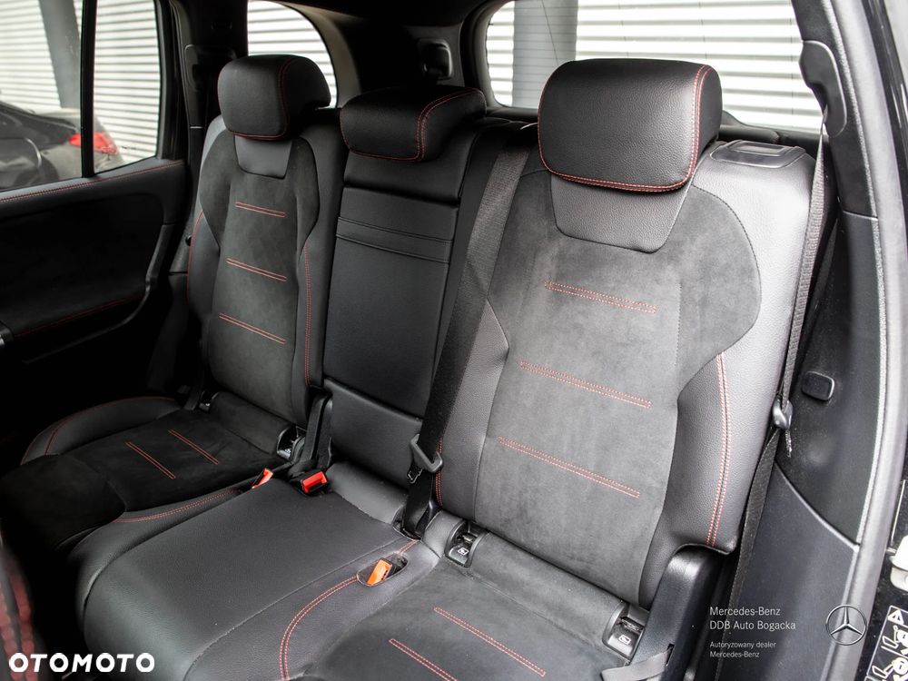 Mercedes-Benz GLB 220 mHEV 4-Matic AMG Line 8G-DCT - 37