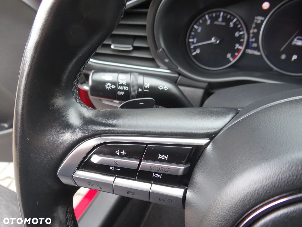 Mazda 3 e-SKYACTIV-G 122 M HYBRID DRIVE HOMURA - 25