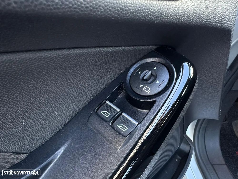 Ford Fiesta 1.5 TDCi Titanium - 10