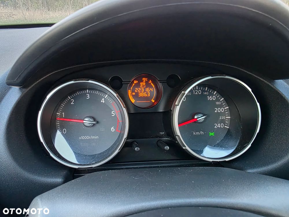 Nissan Qashqai 2.0 dCi 4x4 Tekna - 11