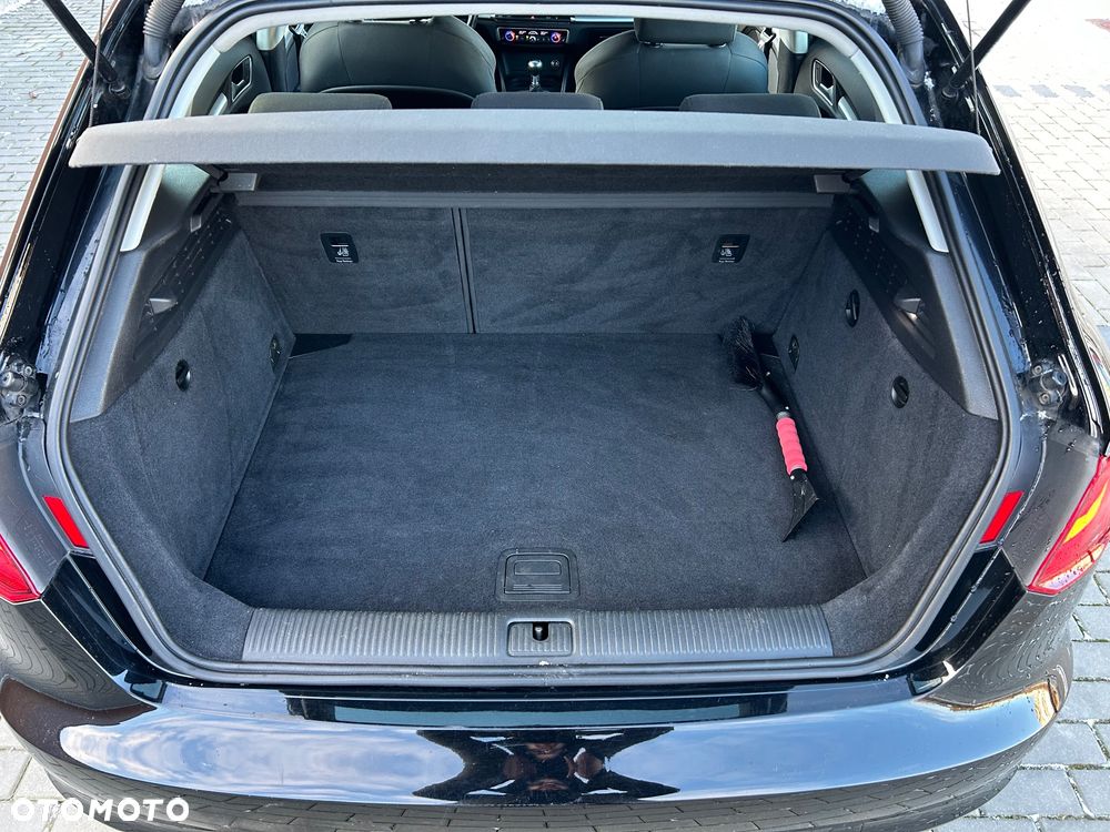 Audi A3 Sportback 1.8 TFSI S line Sportpaket - 19