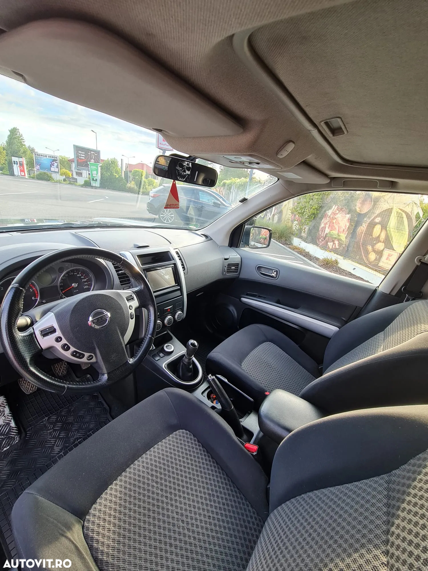 Nissan X-Trail 2.0 dCi 4x4 DPF XE - 10