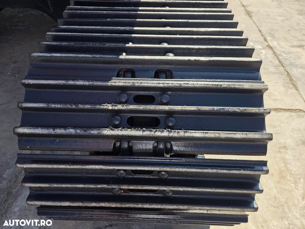 Hitachi ZX350LC, 8.053h, 40 tone, lung brate 20m, ad sapare 18m, cupa 1mc, contragreutate, senile late, consum mediu 25l/h, AC, protectie cabina, 3 pompe hidr Hitachi, revizie hidr efectuata, PROMOTIE 109.900 EUR+Tva - 19