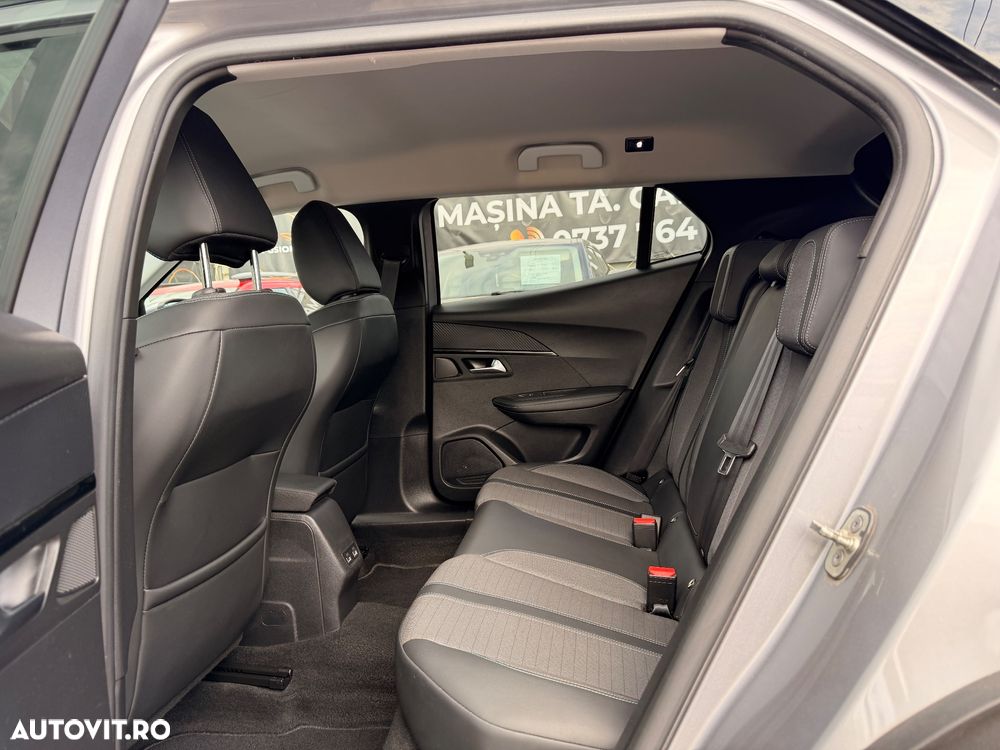 Peugeot 2008 PureTech 130 EAT8 Allure Pack - 8