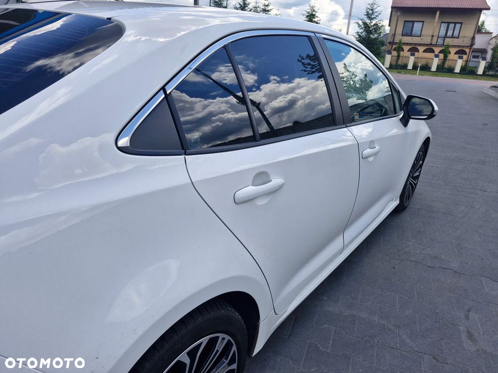 Toyota Corolla 1.8 Hybrid Executive - 16