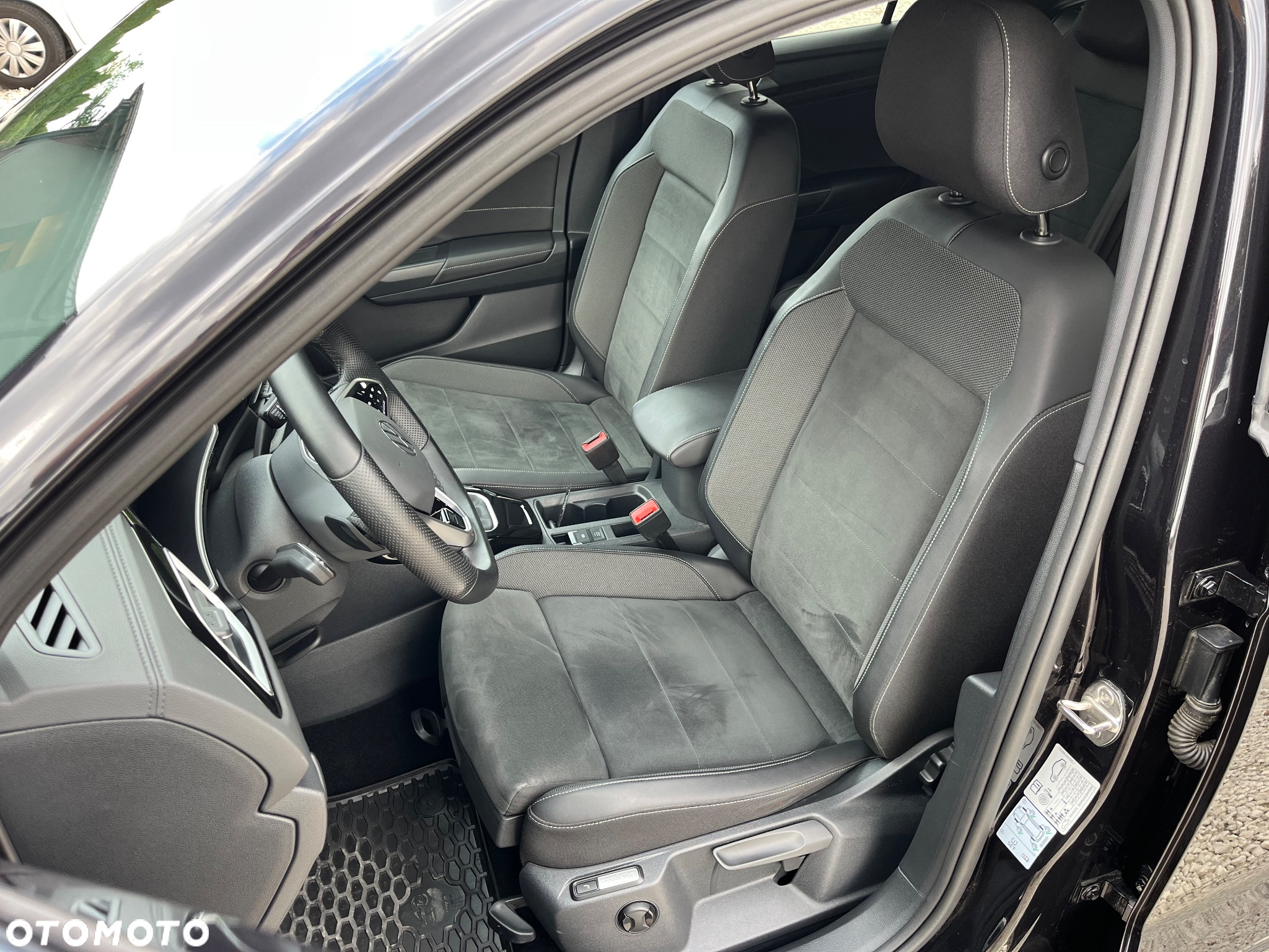 Volkswagen T-Roc 1.5 TSI R-Line DSG - 18