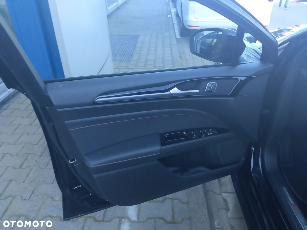 Ford Mondeo - 20