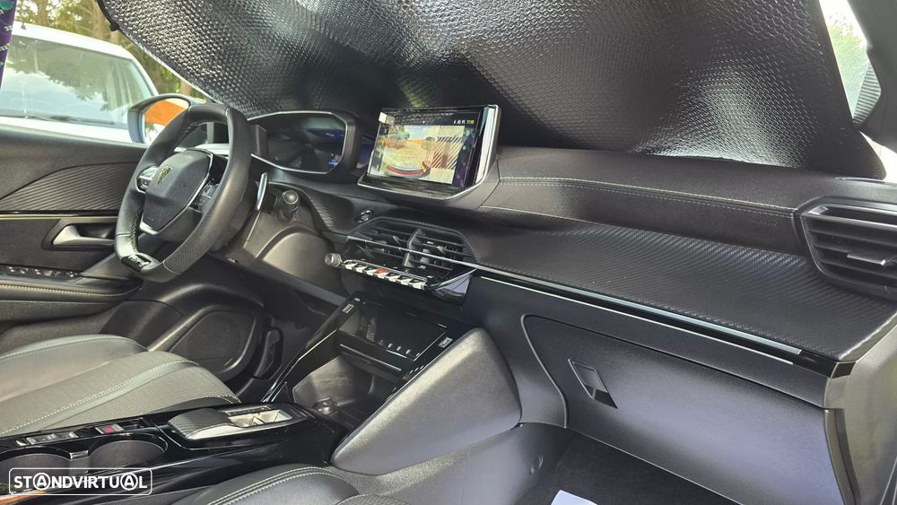 Peugeot 208 1.2 Hybrid GT e-DCS6 - 18