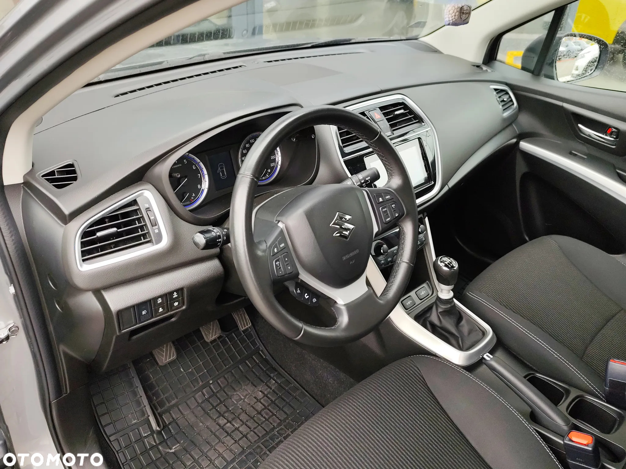 Suzuki SX4 S-Cross 1.4 SHVS Premium - 10