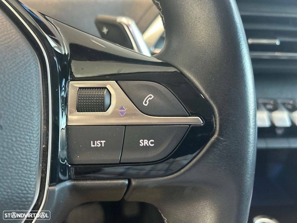 Peugeot 3008 1.6 Hybrid4 Allure Pack e-EAT8 - 17