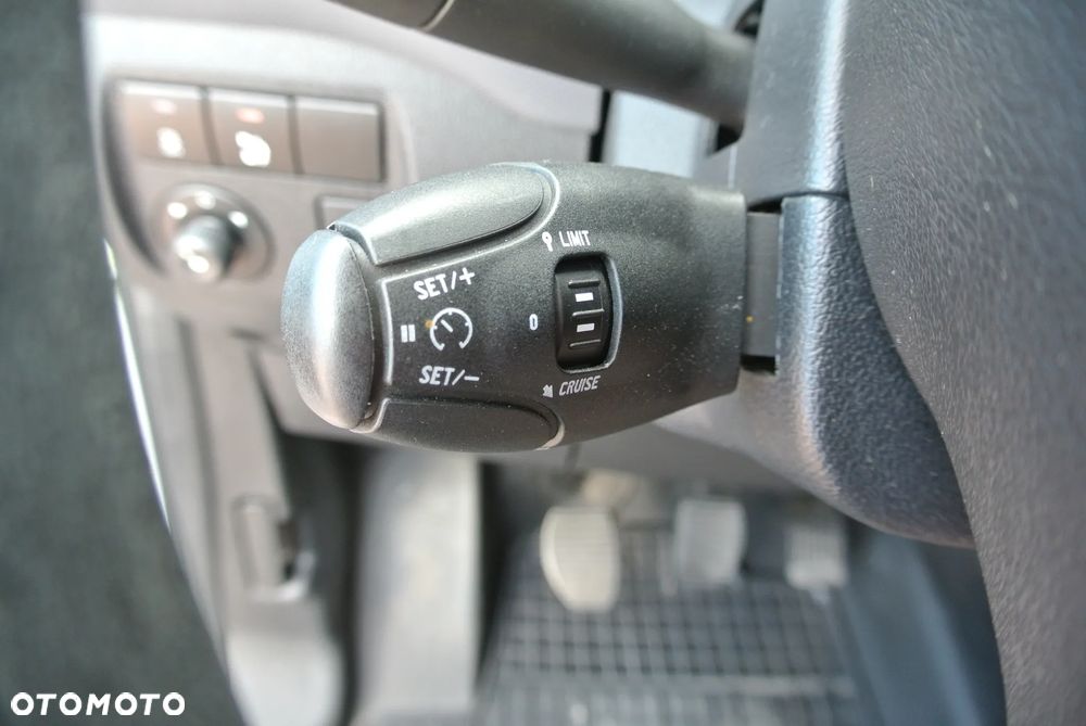 Peugeot PARTNER - 17