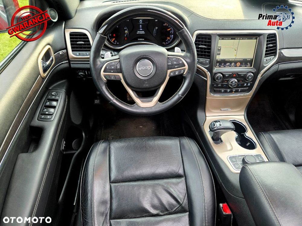 Jeep Grand Cherokee - 32