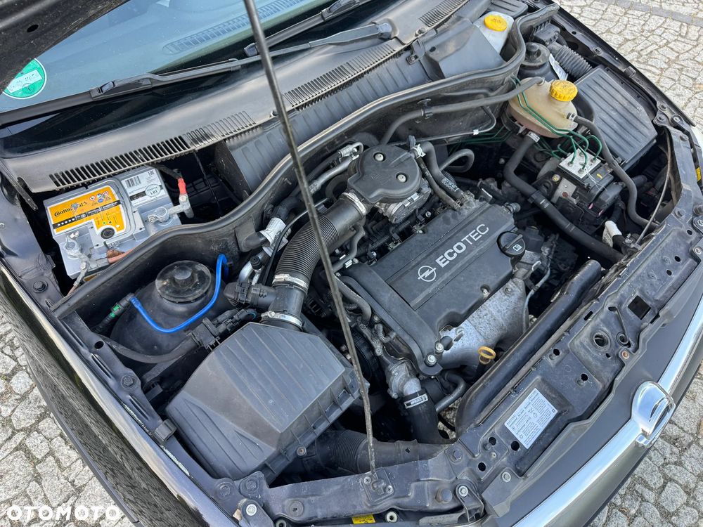 Opel Corsa 1.2 16V Enjoy Easytronic - 37