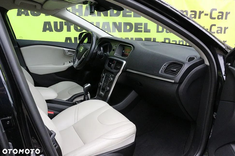 Volvo V40 D4 Summum - 12