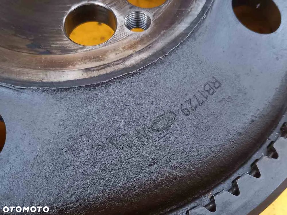 Układ planetarny przedniej osi New Holland T7.230 - 6