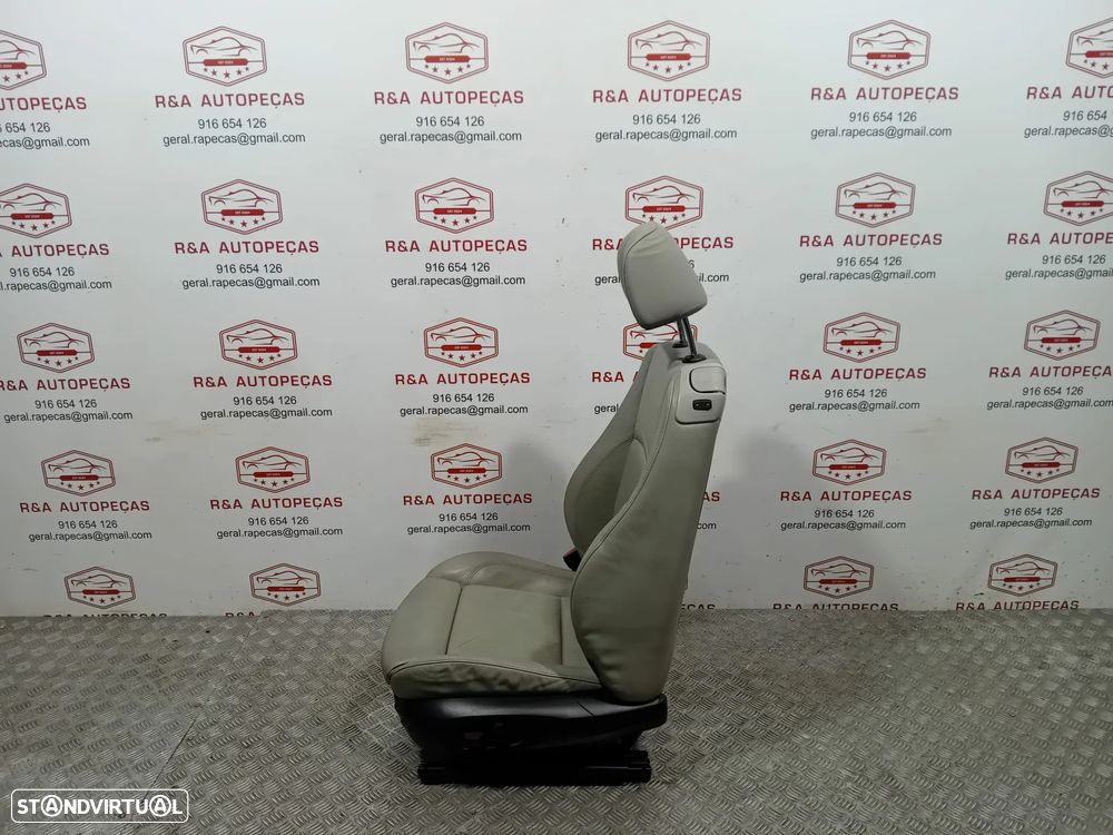 conjunto de Bancos BMW Serie 3 E92 Pack M Coupe em Pele - 18