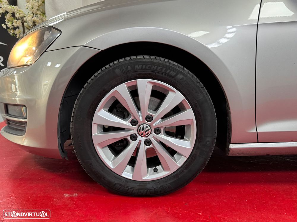 VW Golf 1.6 TDi Confortline - 11