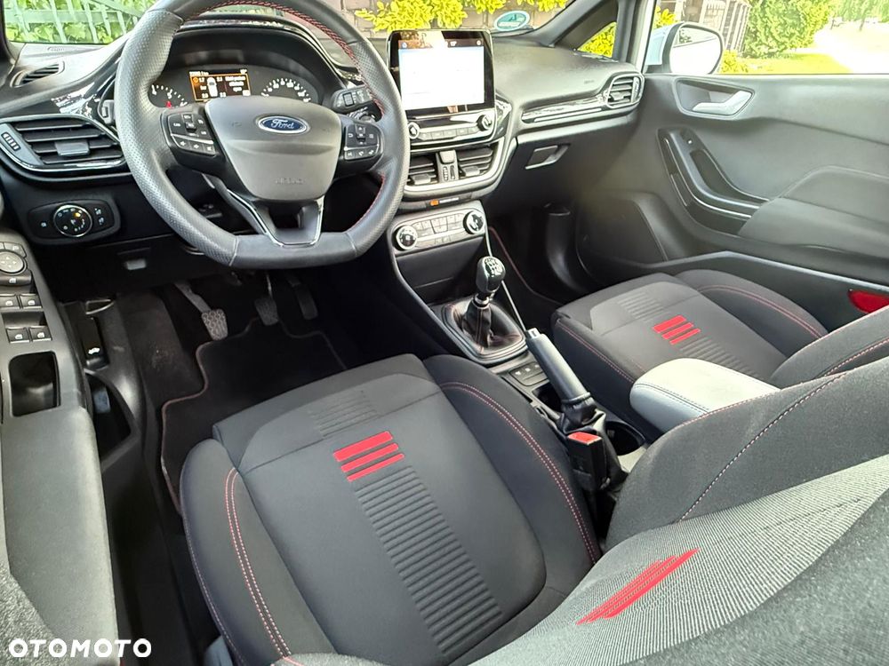 Ford Fiesta - 8