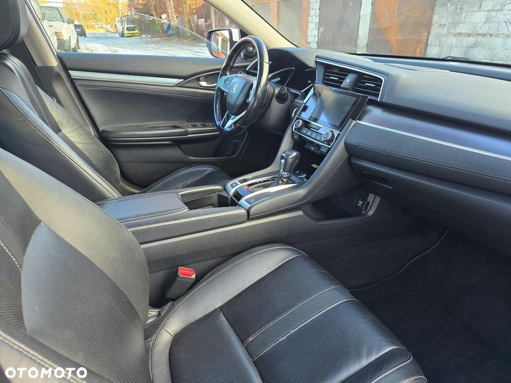 Honda Civic 1.5 i-VTEC Turbo CVT Executive - 23