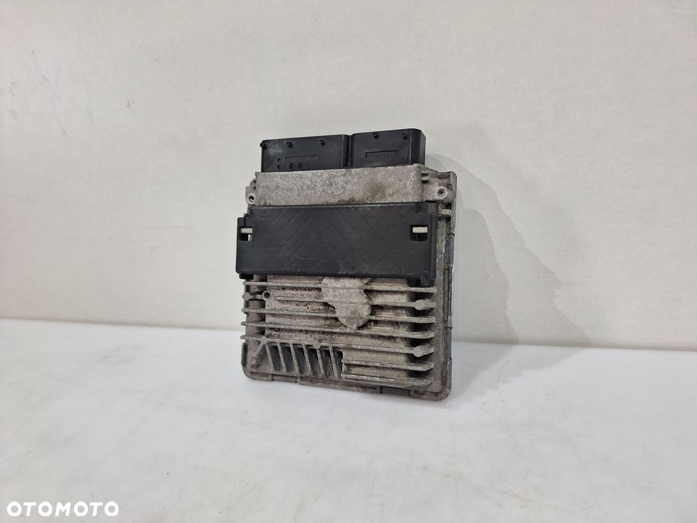 AUDI A3 8P 1.6 TDI KOMPUTER STEROWNIK 03L906023NA - 2