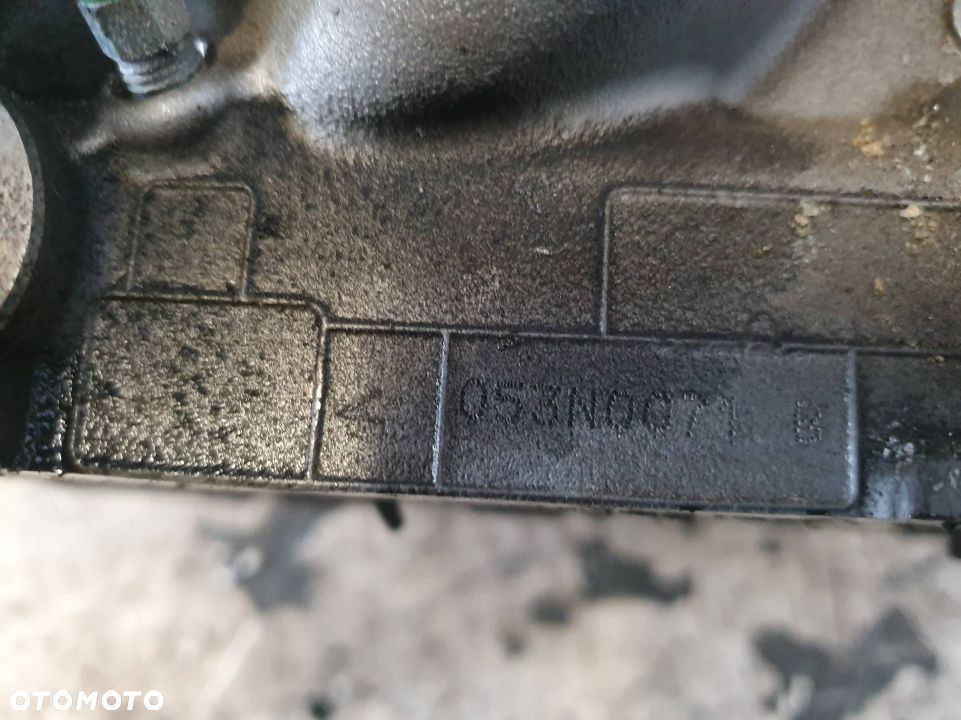 GŁOWICA PEUGEOT 3008 9682446510 2.0 HDI - 3