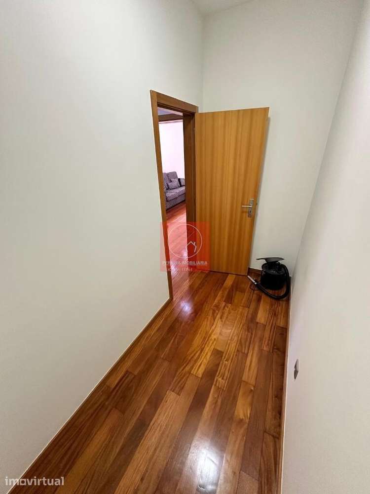 PARA VENDA | APARTAMENTO T4 MOBILADO | PÓVOA DE VARZIM - Grande imagem: 3/29
