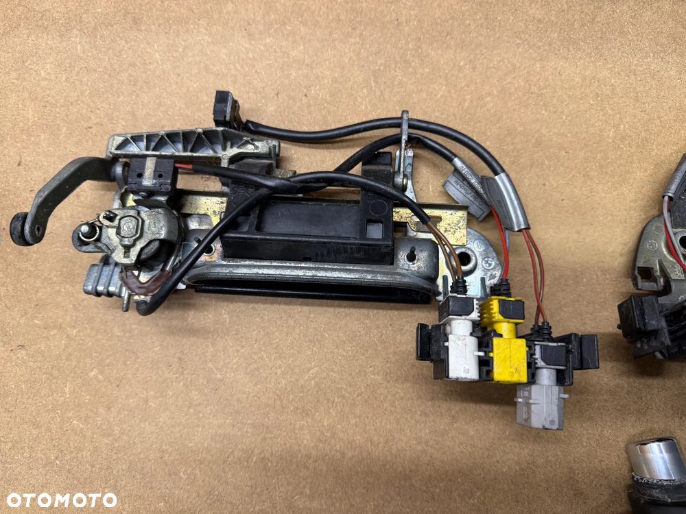 STACYJKA BMW E34 E32 LIFT ZESTAW WKŁADEK KLAMKI KLUCZYK KLAMKA LEWA PRAWA ZAMEK TYŁ KLAPY M60 540i 740i V8 RARYTAS - 8
