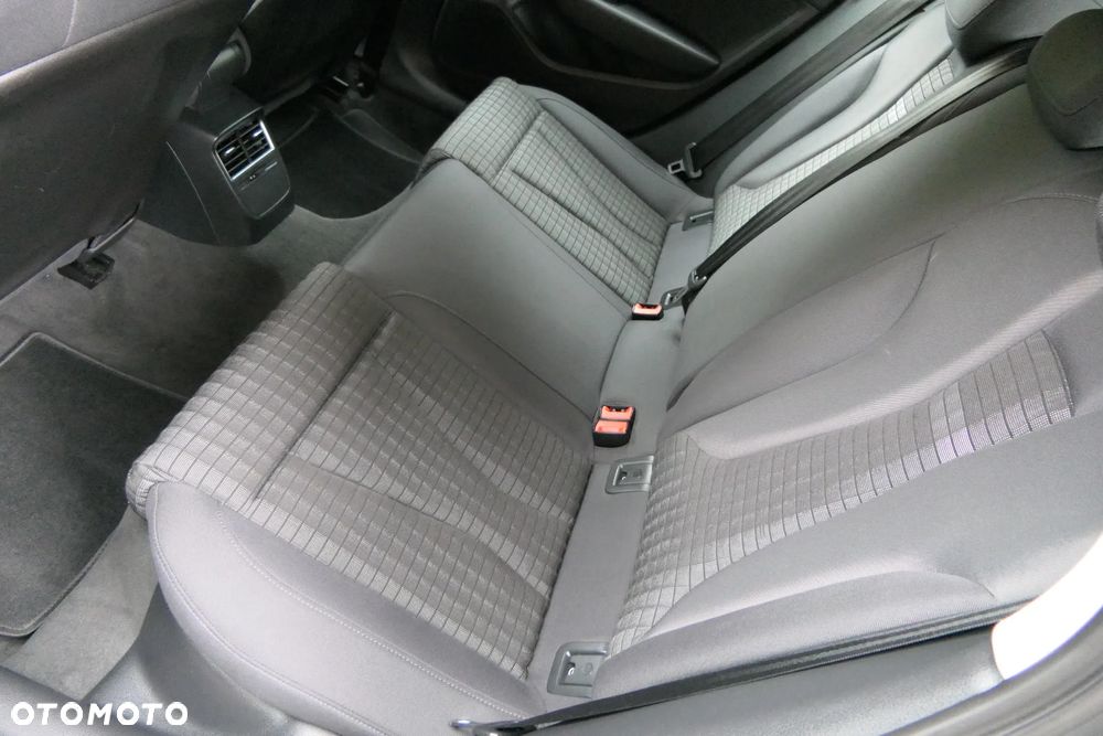 Audi A3 Sportback 1.4 TFSI S tronic Ambiente - 24
