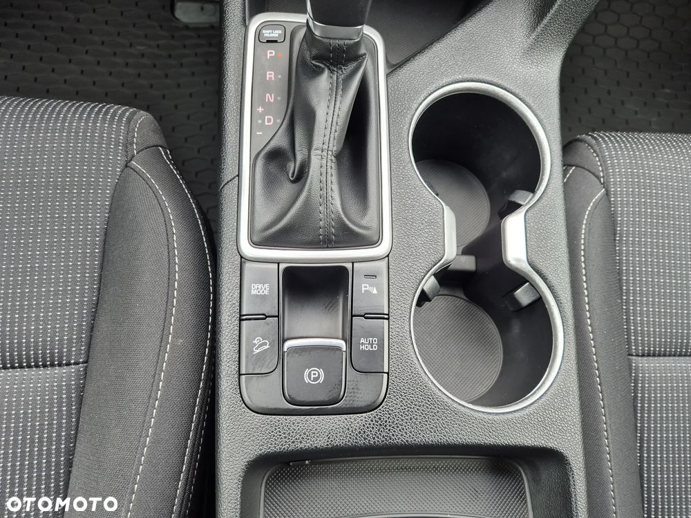 Kia Sportage 1.6 T-GDI 2WD DCT VISION - 11