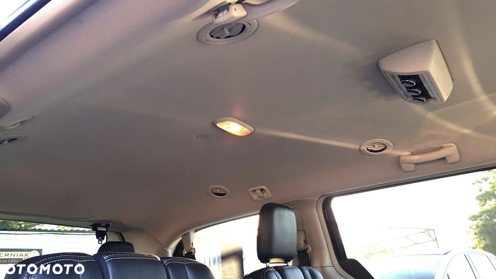 Lancia Voyager 2.8CRD Gold - 25