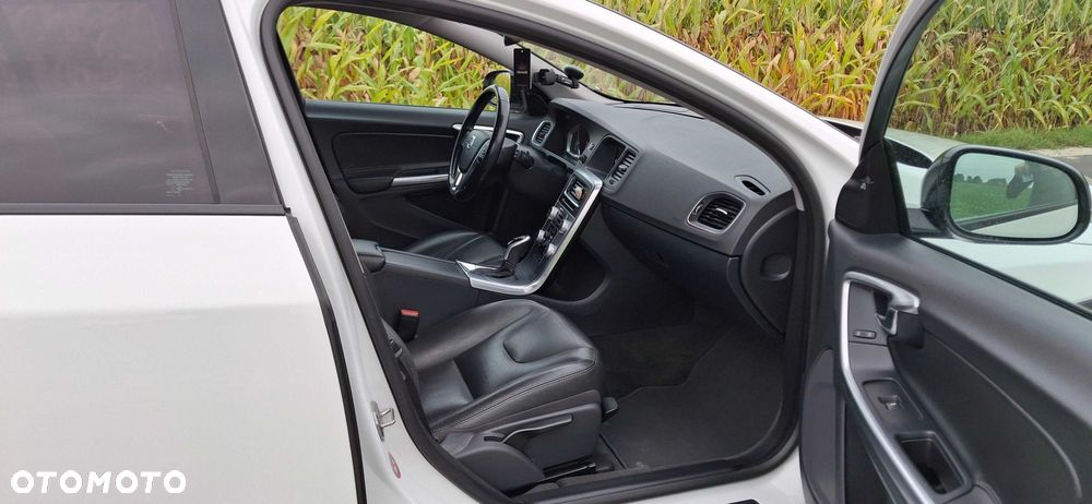 Volvo V60 Cross Country - 7