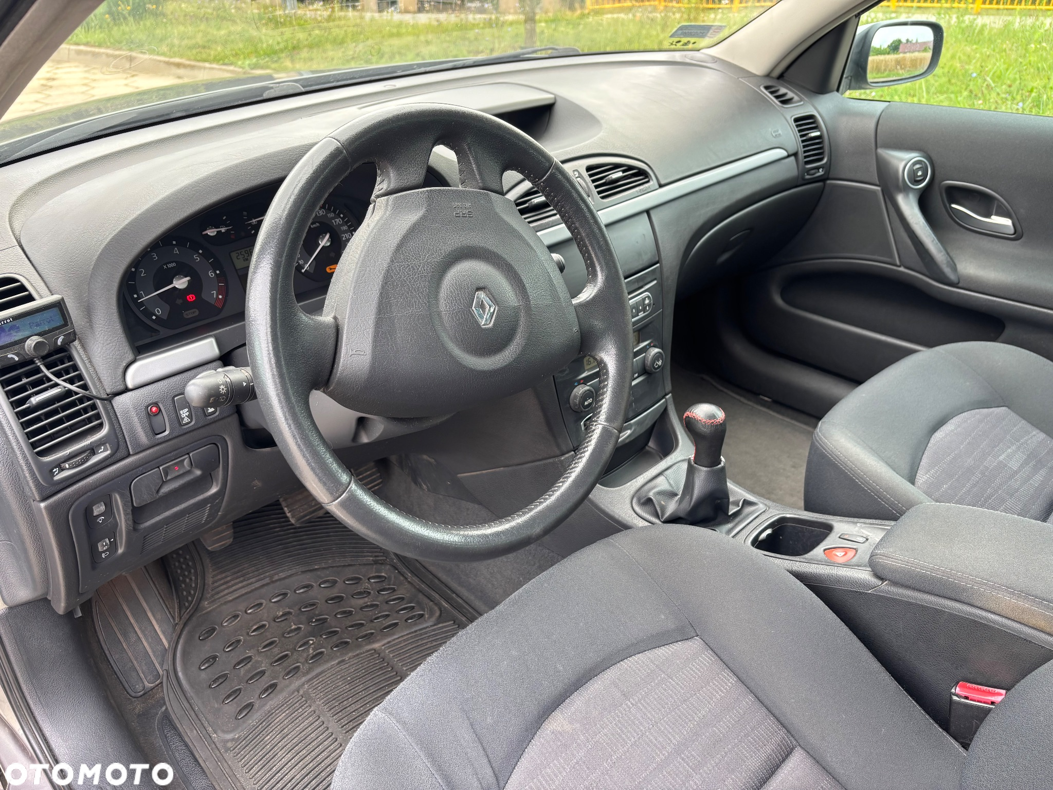Renault Laguna - 25