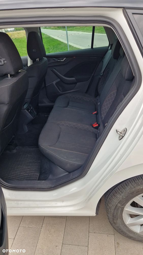 Skoda Scala 1.0 TSI Style DSG - 10