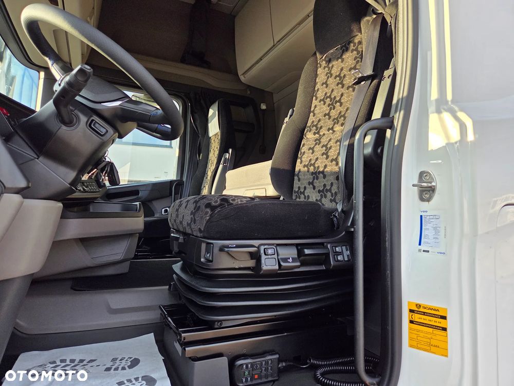 Scania R410/ 2019r/ 6x2 PUSCHER/ STARY TACHOGRAF/ ZAWIESZENIE FULL PODUSZKA/ KLIMA POSTOJOWA/ SERWIS NIEMCY - 21
