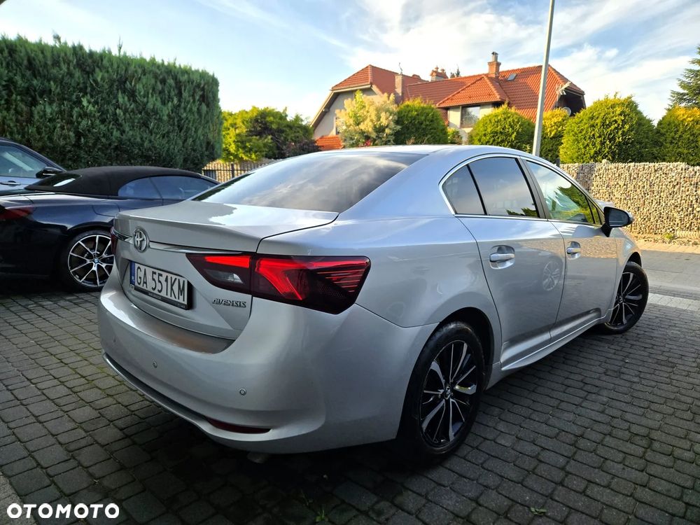 Toyota Avensis 2.0 D-4D Prestige - 4