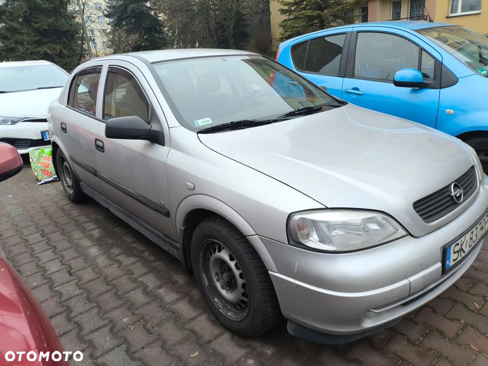 Opel Astra 1.4 - 4