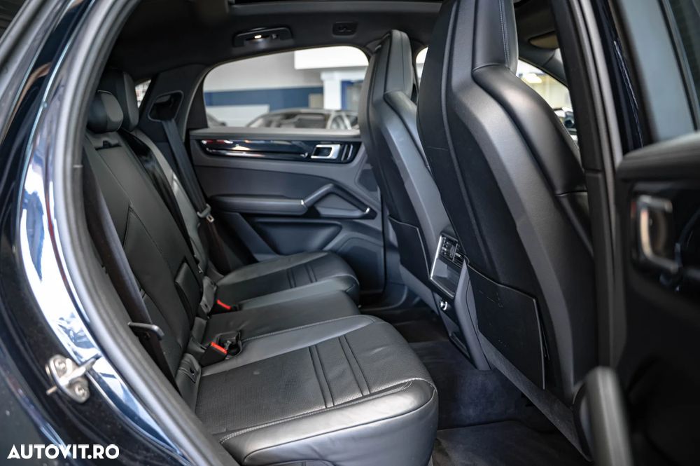 Porsche Cayenne E-Hybrid Tiptronic S - 20
