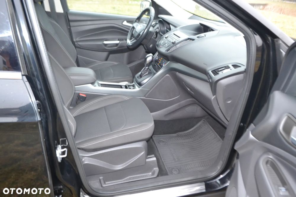 Ford Kuga 1.5 EcoBoost 2x4 Titanium - 21